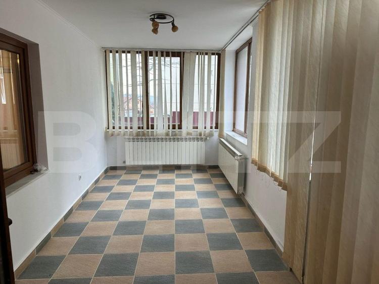 Casa 7 camere, 430 mp utili, Burdujeni