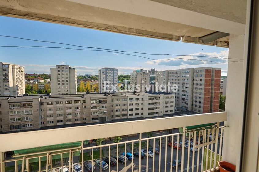 Vand/Schimb Apartament 3 camere ultracentral cu Apartament 2 camere+diferenta