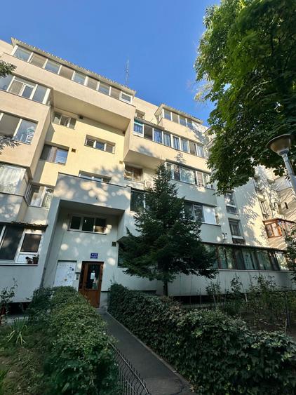 Liviu Rebreanu 3 camere bloc 4 etaje ultrarenovat