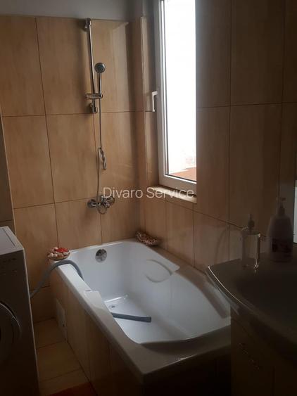 Vanzare vila zona Titulescu cu trei apartamente piscina garaj  gradina foisor - 14