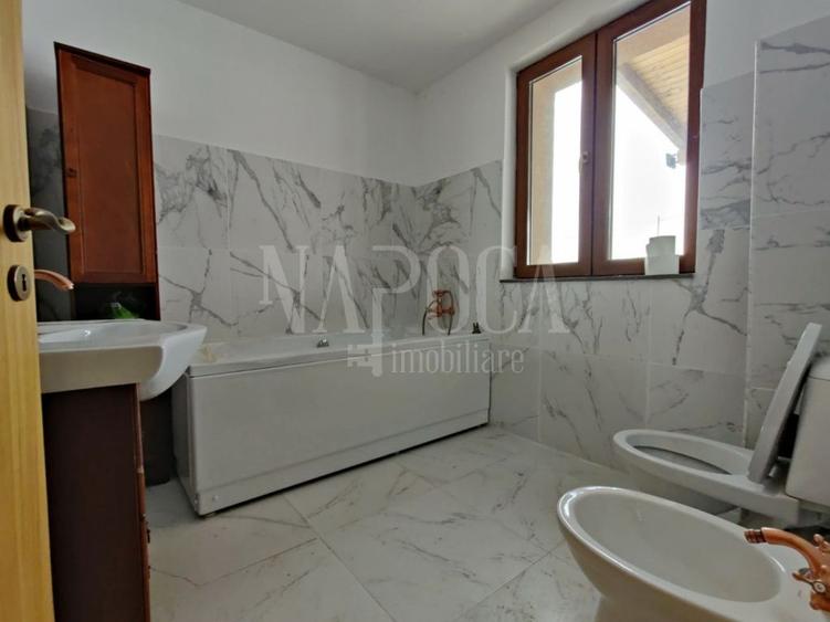 Casa 5 camere de vanzare in Apahida