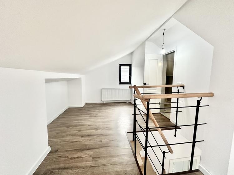 Duplex cu mansarda - 3 camere - Teren 275 mp - Mosnita
