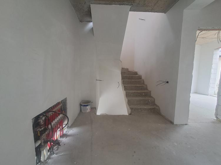 Vila noua P+1+M,Popesti Leordeni