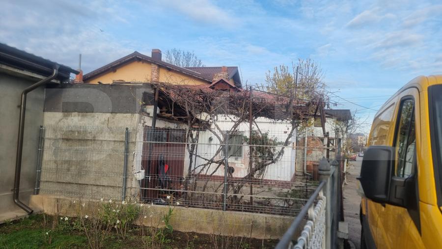 Teren+casa pentru renovat zona centrala Campina