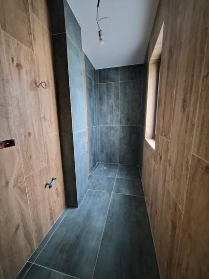 Vila individuala 5 camere, 4 bai, teren 230 mp - Bragadiru Mc Donald's