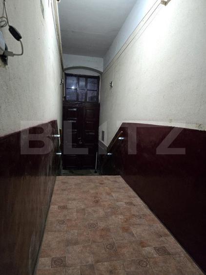 Casa de vanzare, 6 camere, 137 mp, teren 579 mp, zona semicentrala
