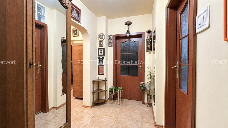 Brancoveanu - apartament cu 3 camere hol H, COMISION 0 - 5