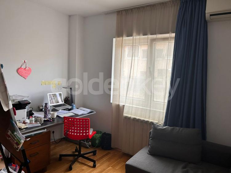 Apartament cu 4 camere in complex cu piscina