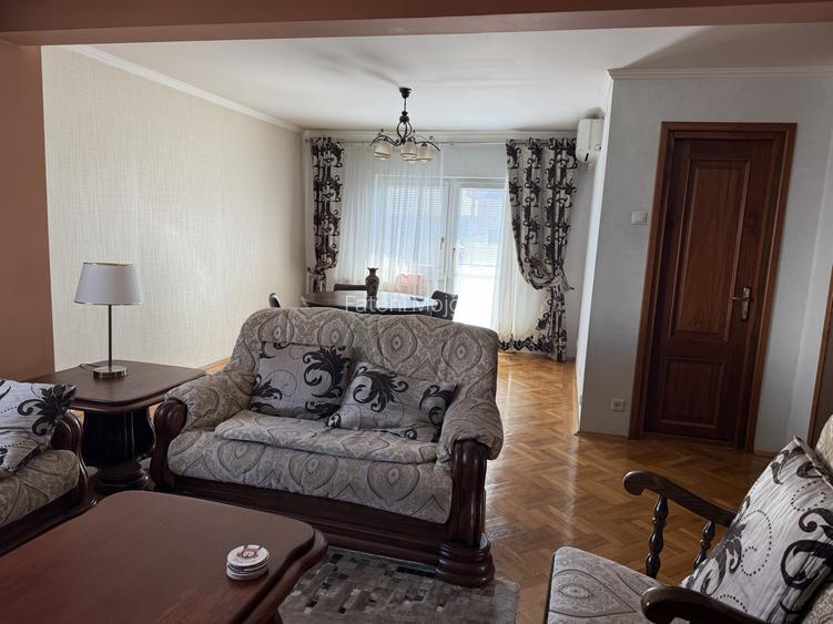 DECEBAL / ALBA IULIA/ 3 camere de inchiriat - 11