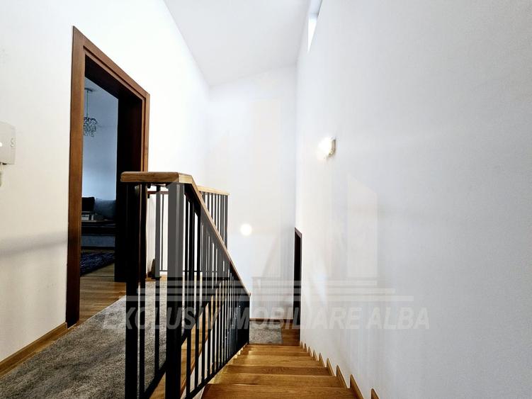 Casa tip duplex | 208 mp | 397 mp teren | Toate utilitatile | Cetate