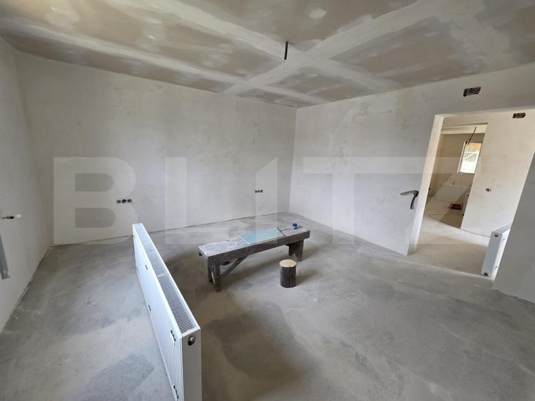 Casa de vacanta in curs de modernizare in Belis, 5 camere, 920mp teren drept