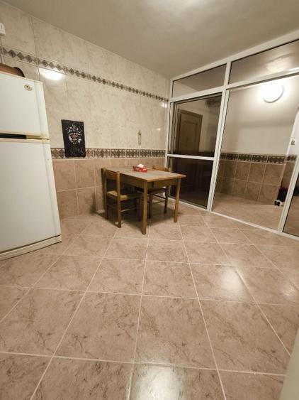 Inchiriere 3 camere vis-a-vis de MALL VITAN complet mobilat si utilat