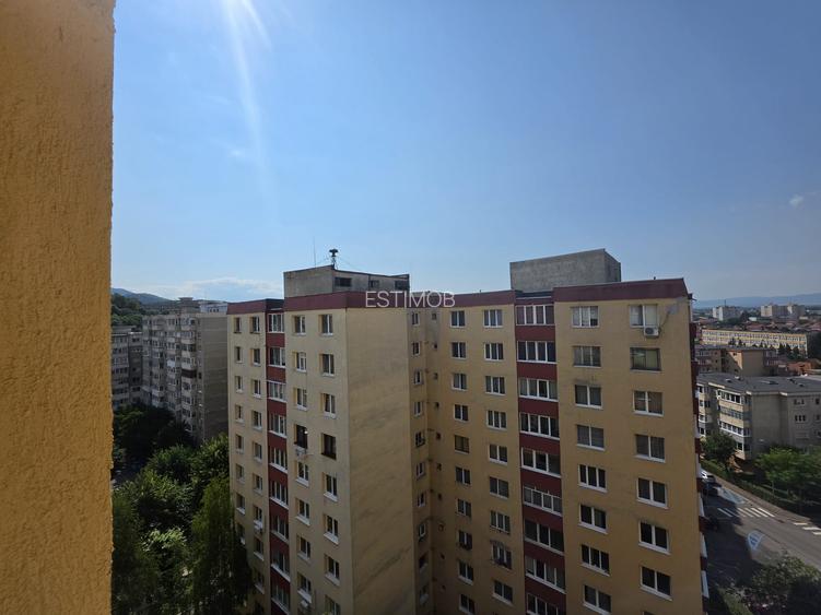 Vanzare Apartament 2 camere zona Grivitei ,Str.Mircea cel Batran - 36