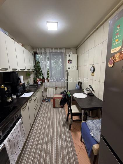 Apartament 3 cam modern complet renovat - mobilat Campina- central - 13