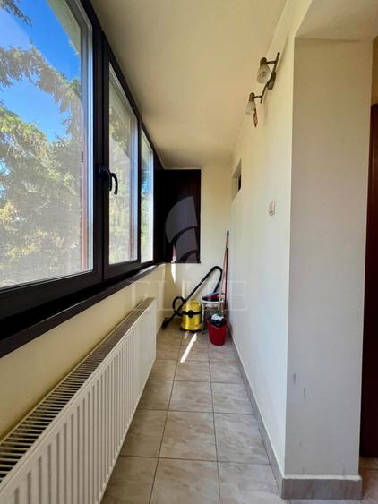 Apartament 3 camere în zona DIANA