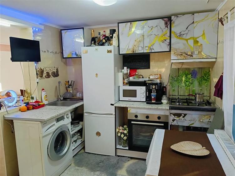 Casa 90 mp, 2 camere, baie, toate utilitatile, Islaz - Plantelor