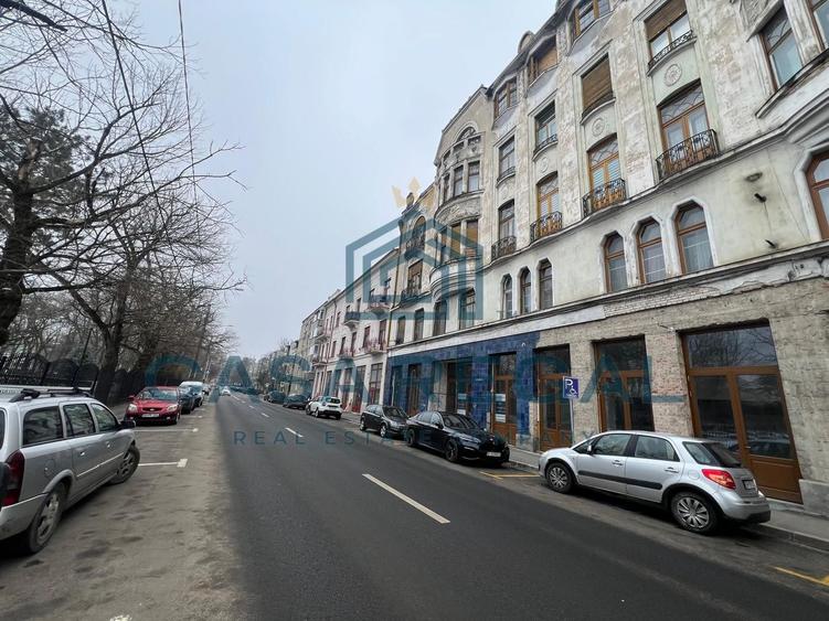 Spațiu comercial ultracentral, 730 mp utili, Palatul Ullmann