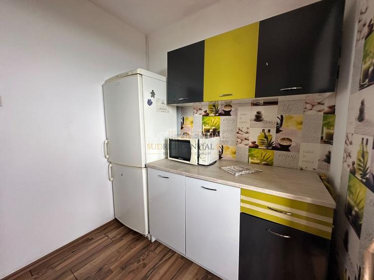Apartament cu 3 camere de închiriat, aproape de metrou Piața Sudului - 7