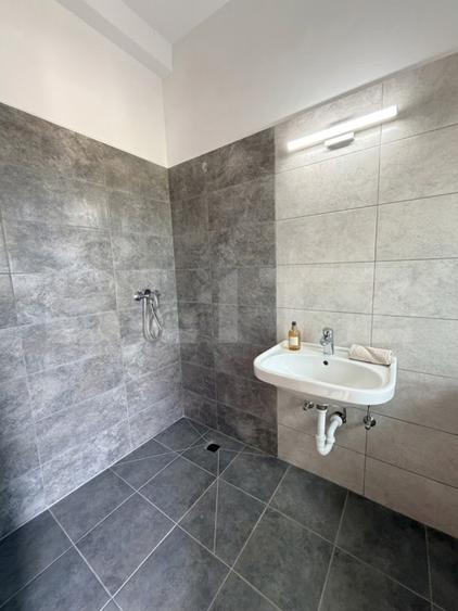 Casa tip triplex, 5 camere, 114 mp utili, Zona Plopi
