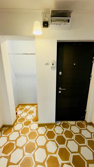 Apartament cu 3 camere de vanzare in Mazepa
