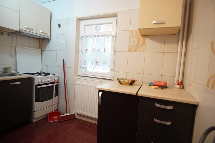 Dristor Metrou 5 minute Garsoniera Moderna Bloc Reabilitat