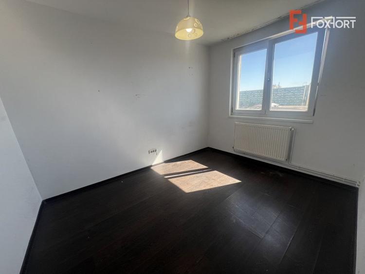 Apartament cu 3 camere decomandat, zona Girocului