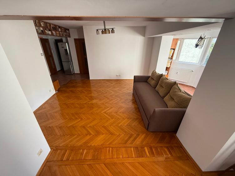 Apartament  modern -4 camere  zona Iancului