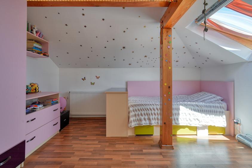 Exclusiv-Apartament premium cu 4 camere, imobil duplex, regim mic de inaltime