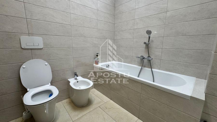 Penthouse 4 camere de vanzare, 101 mp, Zona Torontalului, Timisoara