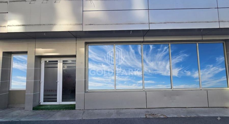 Spatiu Comercial - 140mp - Vitrina - Trafic Pietonal