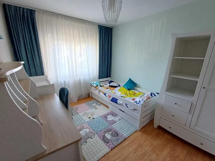 Apartament cu 3 camere decomandat, 67mp, parcare, Zona Marasti