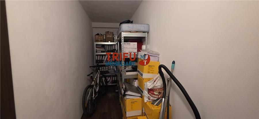 Apartament cu 3 camere,terasa si garaj