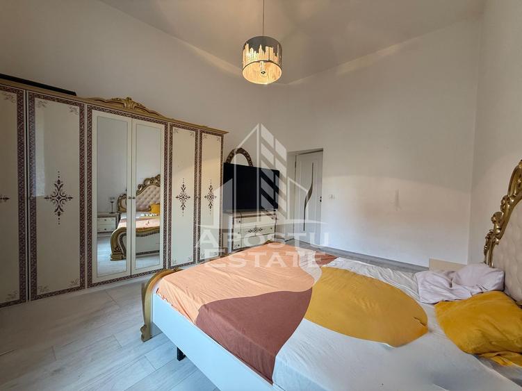 Apartament 2 camere,curte comuna,zona Lunei