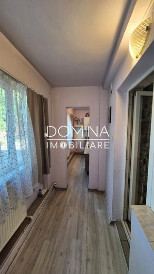 Vânzare garsonieră spațioasă, 48 mp situată în Târgu Jiu, strada Mărgăritarului