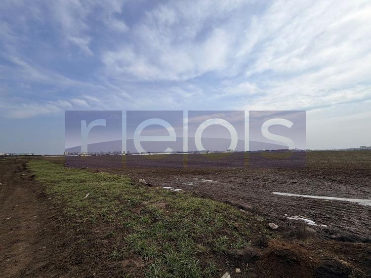 VANZARE TEREN 13.300 MP | TUNARI |