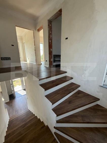 Casa cu etaj, 120 mp utili, 400 mp teren, Moara - Suceava