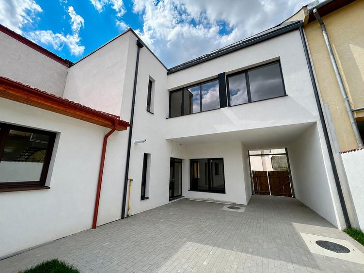 De închiriat | Casă individuală pentru birouri