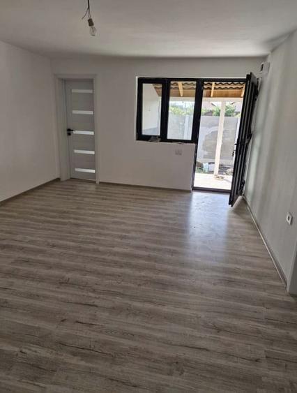 Casa Individuala Sanmihaiu Roman,Parter,4 Camere,2Bai,Toate Utilitatile