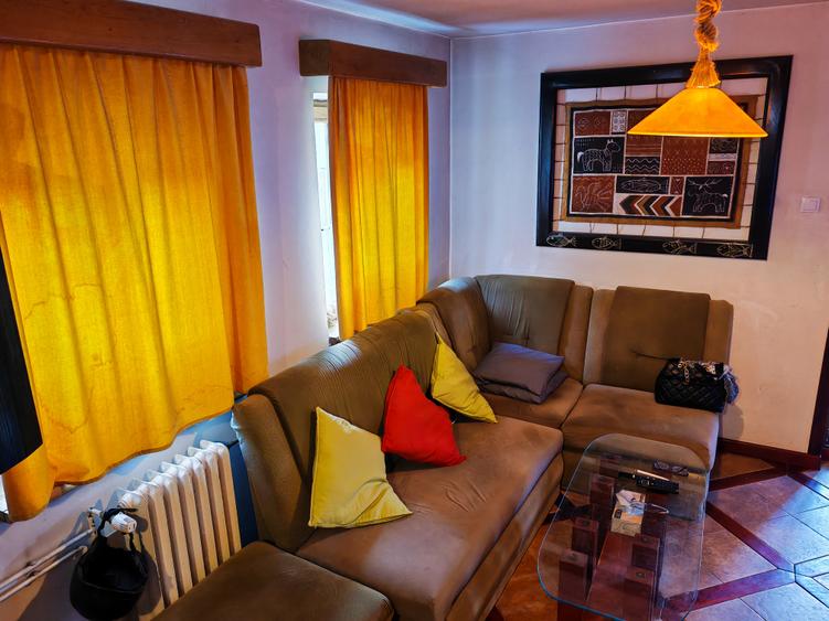 Casa 5 camere pozitie deosebita RASNOV