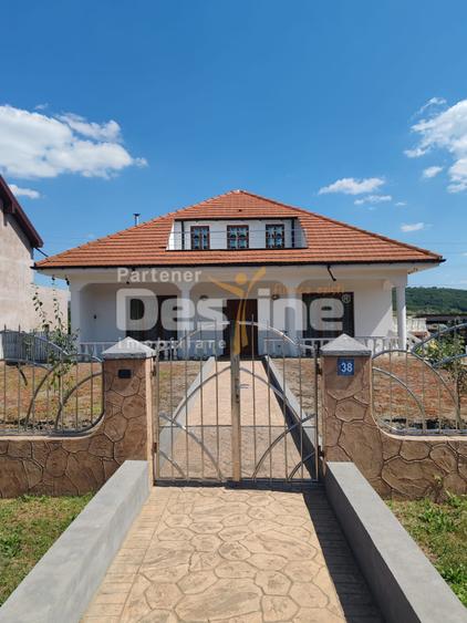 Casa exclusivista, complet mobilata si utilata, Valeni, Vaslui