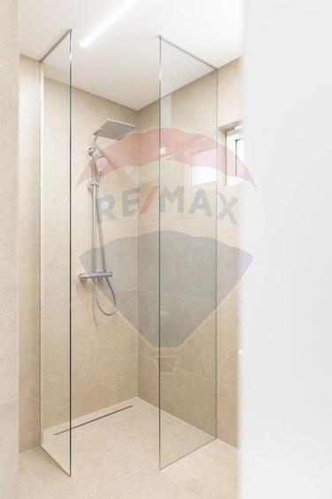 Penthouse 120 mp utili+60 mp terase | 590.000 E+TVA | Natiunile Unite