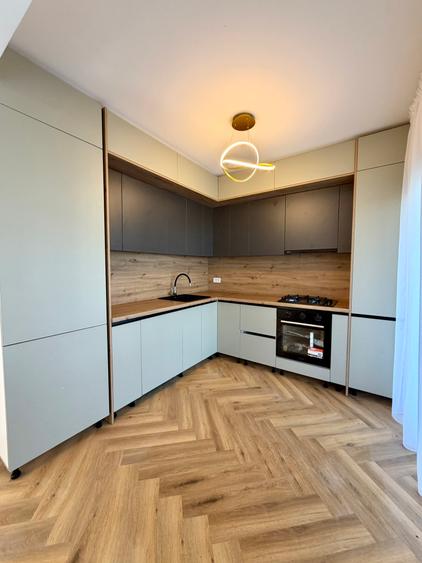 PF ! Casa  4 camere 2 bai zona Bucium