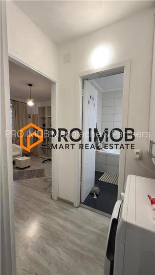 Apartament 3 camere cf 1 semidecomandat zona Micro 3 - 3