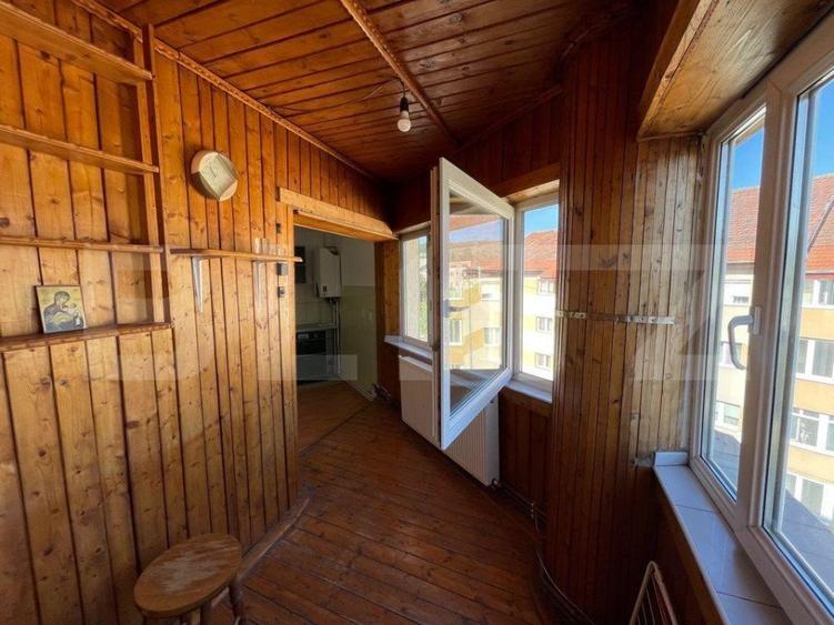 Apartament Design Unic, 2 camere, 54 mp, cu Pod și Boxă, zona Cugir