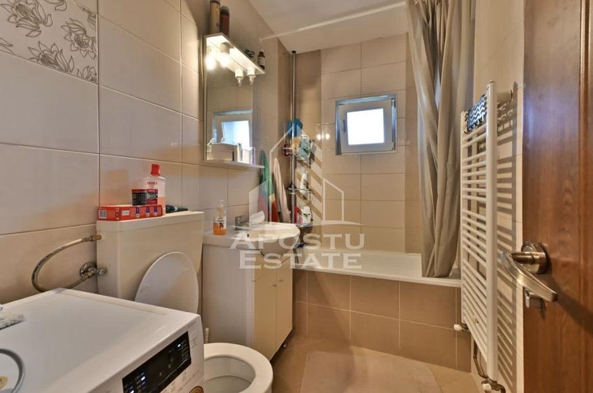 Apartament cu 3 camere de vanzare, centrala, zona Girocului, Timisoara