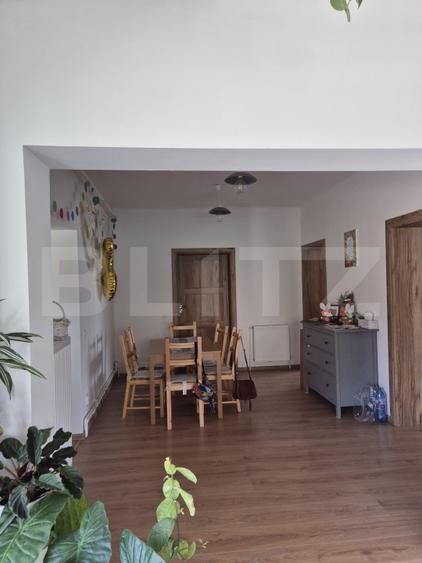 Casa de vanzare, 180 mp, teren 1370 mp, zona Titulescu
