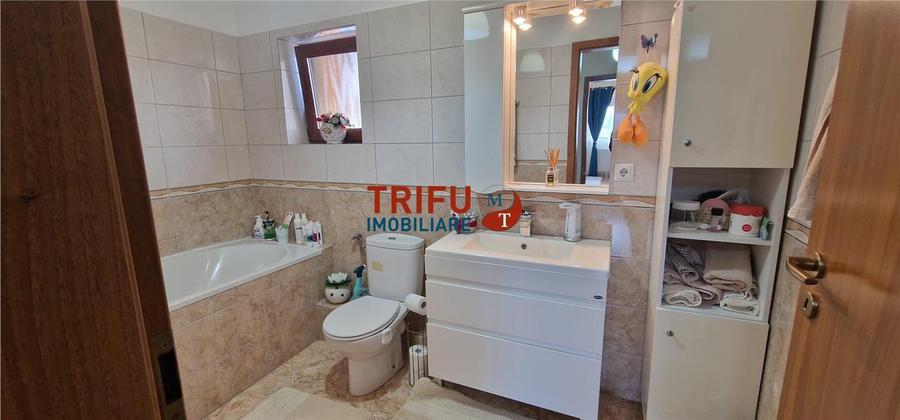 Casa tip duplex 3 camere de vanzare zona Micesti