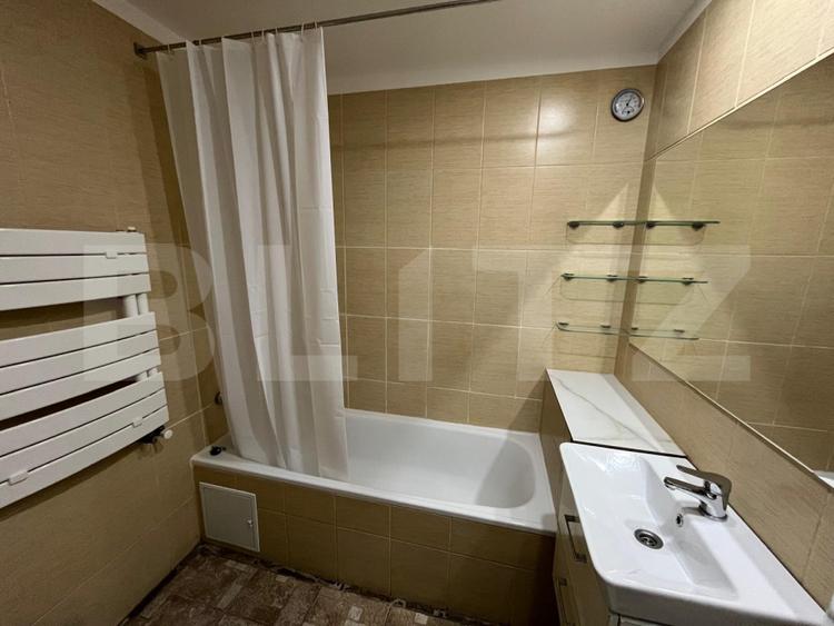Apartament 2 camere, decomandat, zona Mall