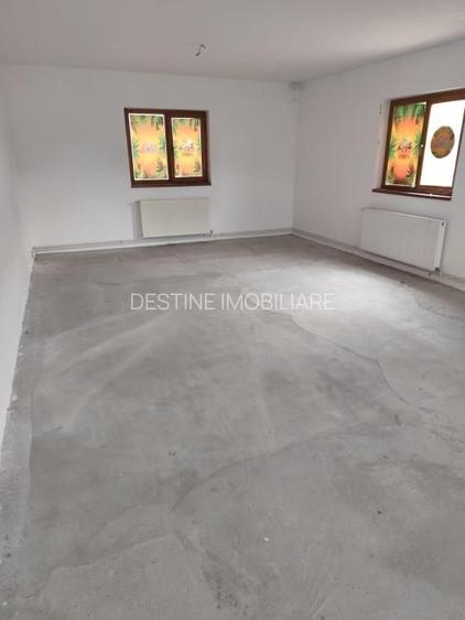 Spatiu comercial Baicoi - 4