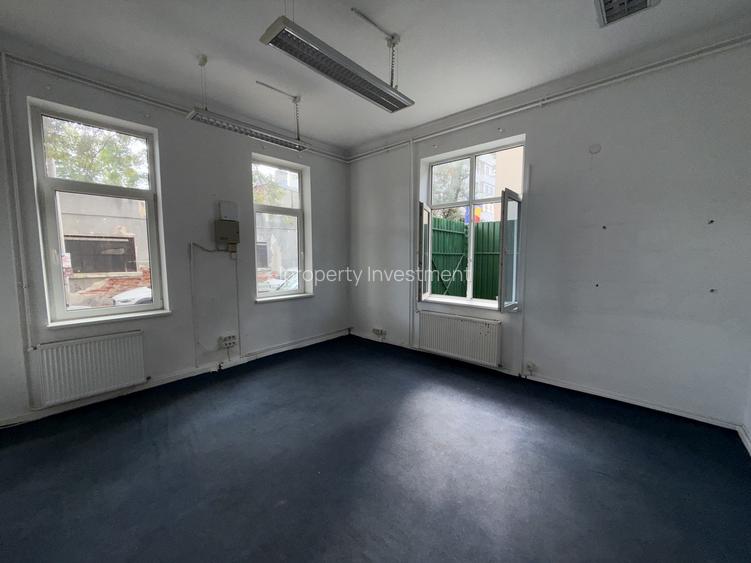 Vânzare ansamblu 2 Case 10 camere în Timpuri Noi cu curte privata - 13